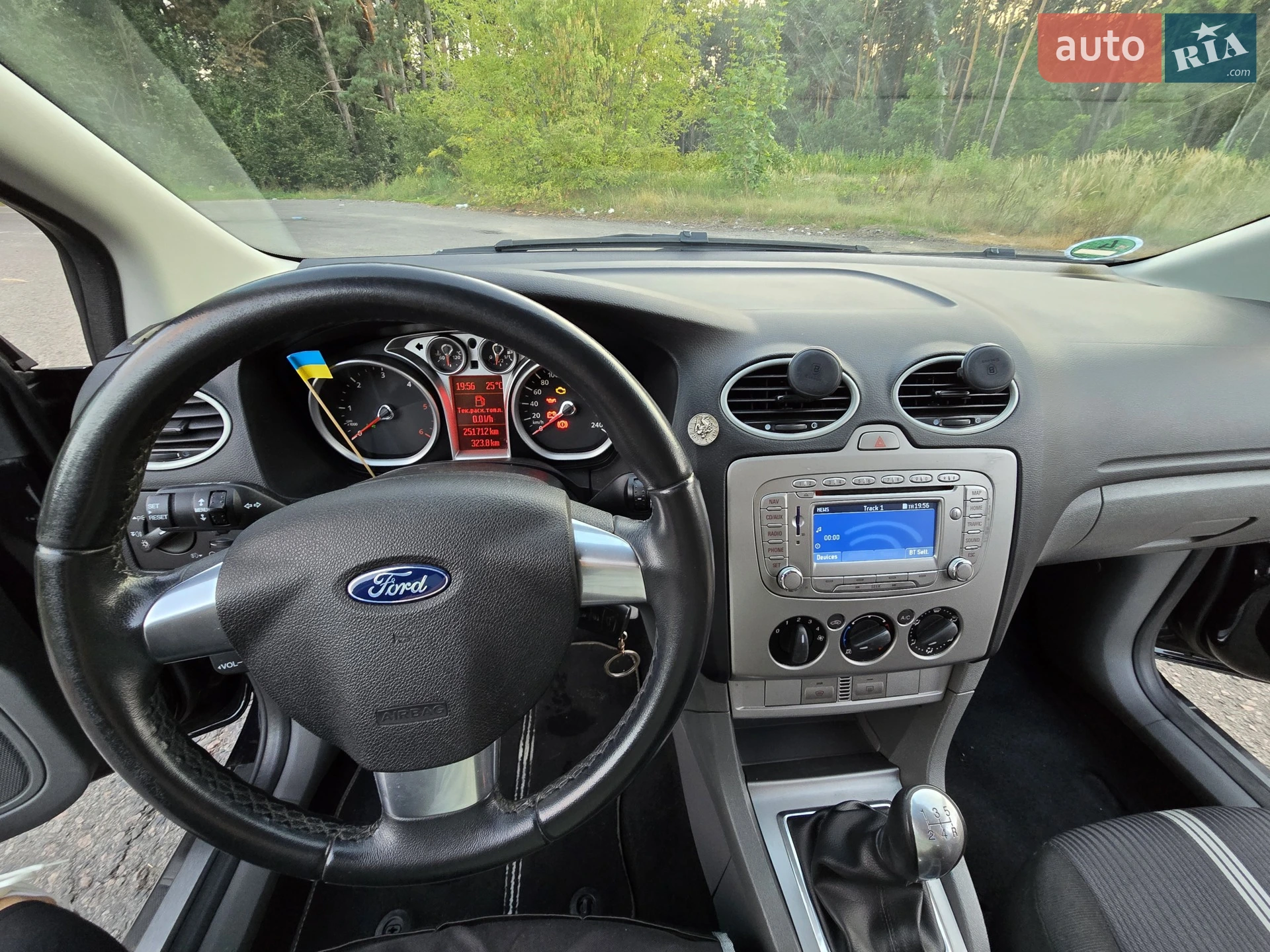 2010 Ford Focus - мініатюра 2
