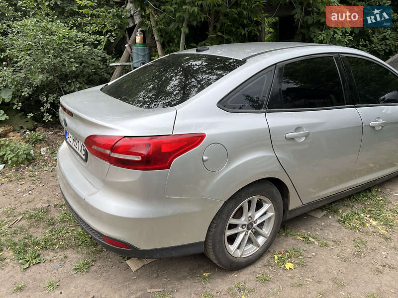 Седан Ford Focus 2016 в Мошнах