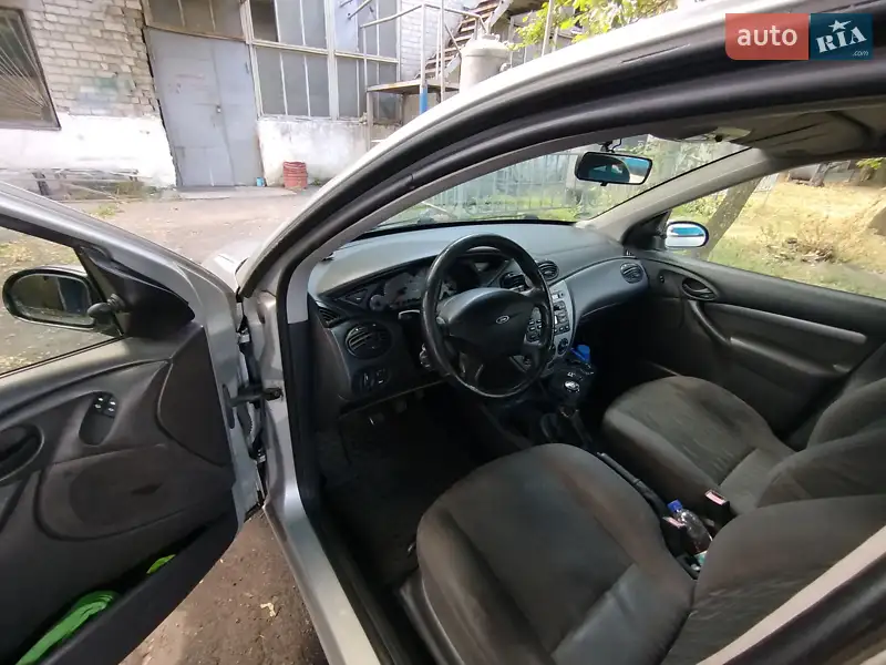 Ford Focus 2002 VIN WF0AXXWPDA2S05097 фото оголошення 4 з 46