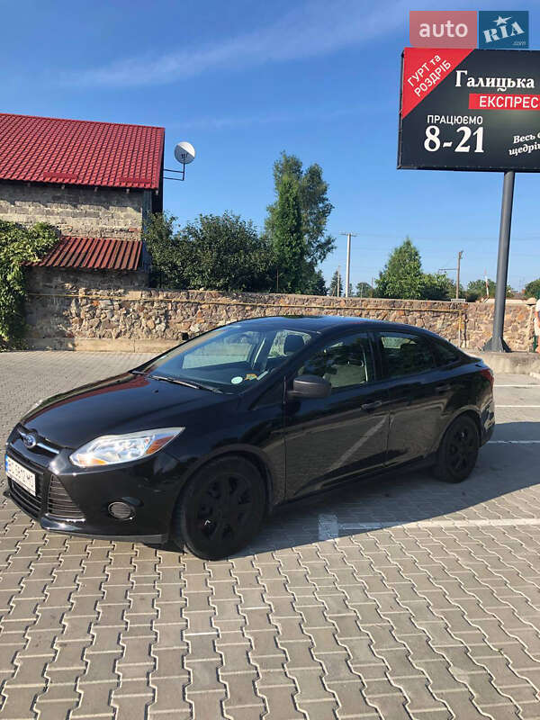 Седан Ford Focus 2013 в Стрые фото Седан Ford Focus 2013 в Стрые