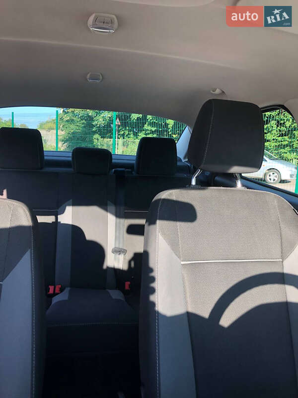 Седан Ford Focus 2013 в Стрые фото 10 Седан Ford Focus 2013 в Стрые