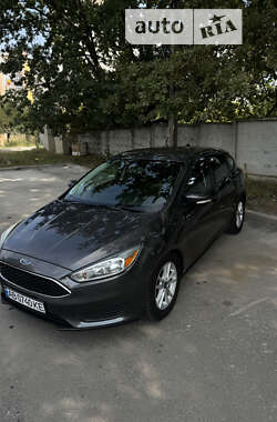 Хетчбек Ford Focus 2015 в Чернівцях