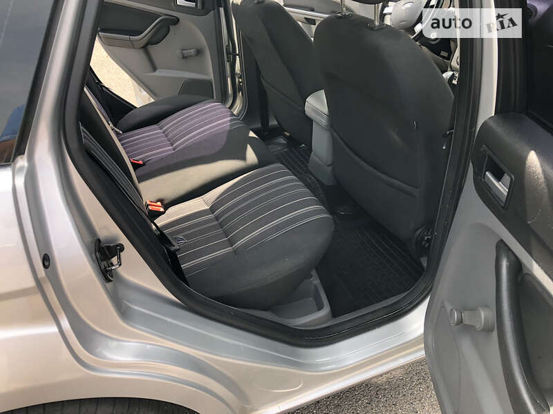 Универсал Ford Focus 2010 в Фастове