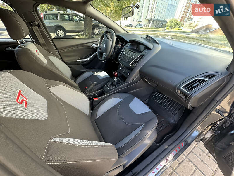 Хэтчбек Ford Focus 2017 в Черкассах