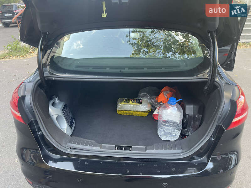 Седан Ford Focus 2017 в Львове