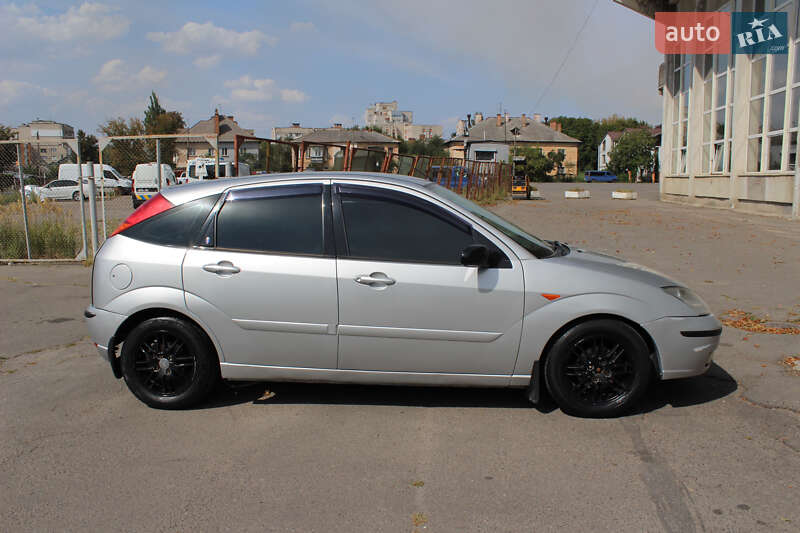 Хэтчбек Ford Focus 2002 в Виннице