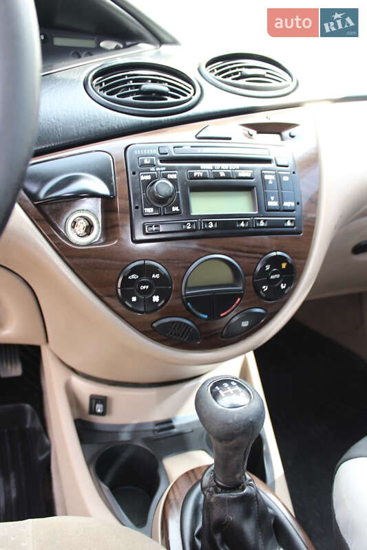 Хэтчбек Ford Focus 2002 в Виннице