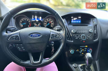 Седан Ford Focus 2015 в Чернигове
