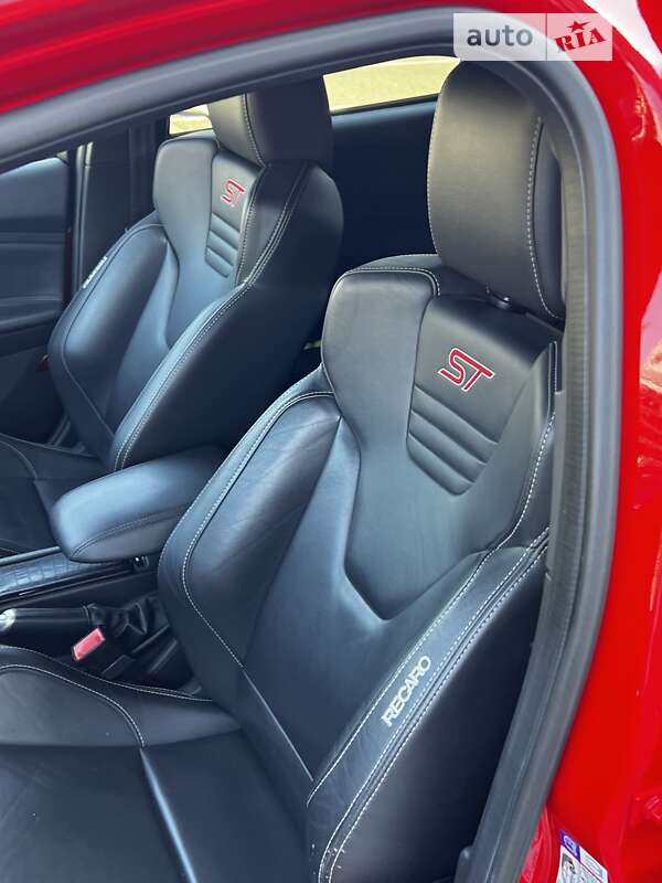 Хэтчбек Ford Focus 2016 в Киеве фото 9 Хэтчбек Ford Focus 2016 в Киеве