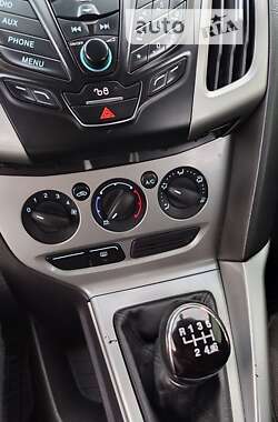 Универсал Ford Focus 2014 в 