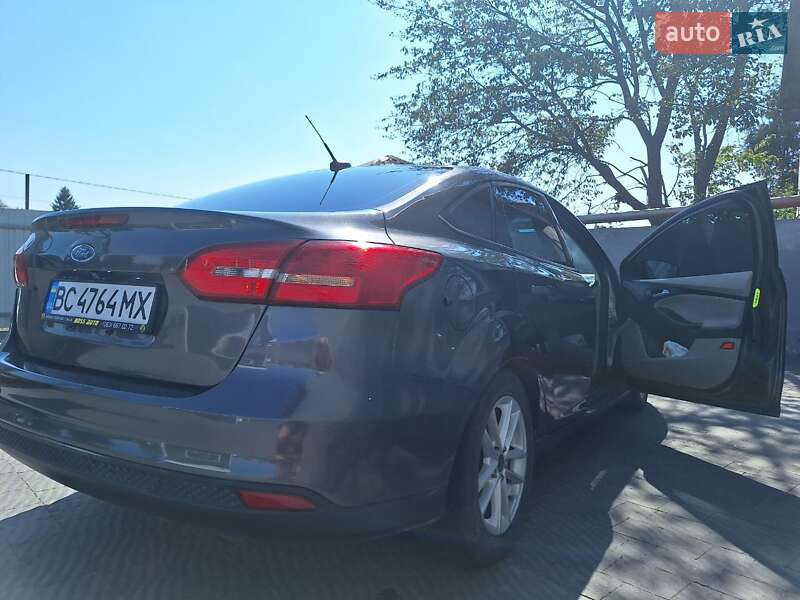 Седан Ford Focus 2015 в Львове