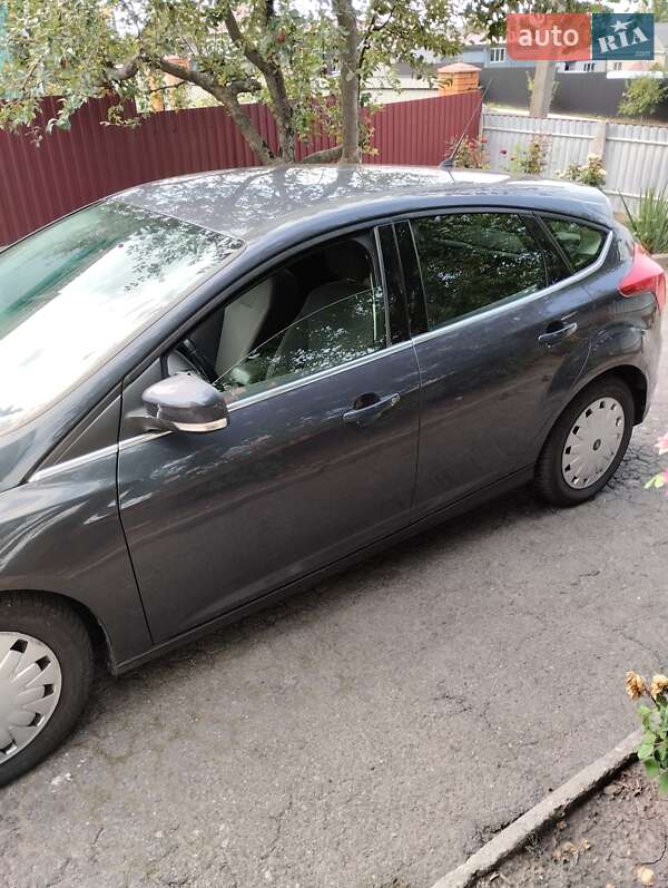 Хэтчбек Ford Focus 2012 в Новоархангельске