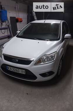 Хэтчбек Ford Focus 2010 в Киеве