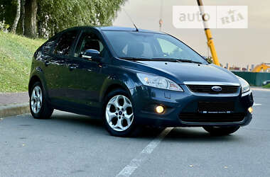 Хэтчбек Ford Focus 2010 в Киеве