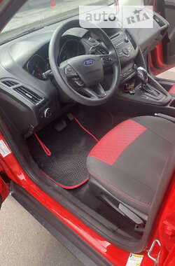 Хэтчбек Ford Focus 2015 в 