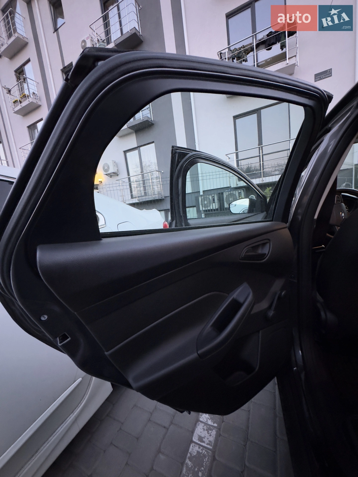 2015 Ford Focus - мініатюра 10