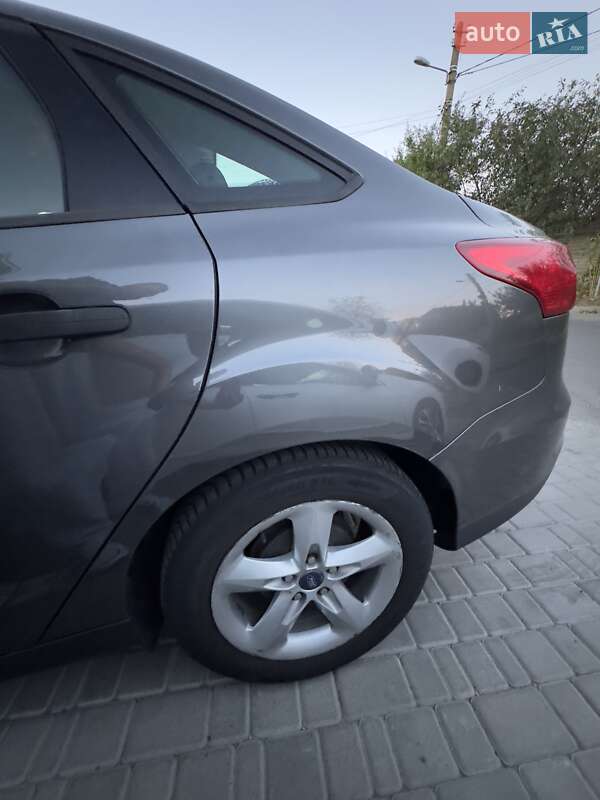 Седан Ford Focus 2015 в Киеве