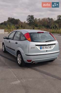 Хэтчбек Ford Focus 2002 в Ирпене