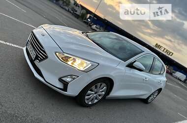 Хэтчбек Ford Focus 2019 в 