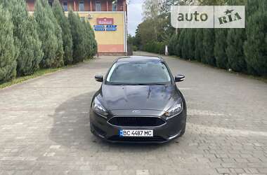 Седан Ford Focus 2015 в Самборі