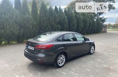 Седан Ford Focus 2015 в Самборі