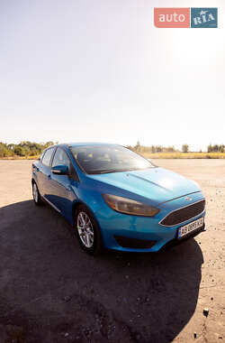 Седан Ford Focus 2015 в 
