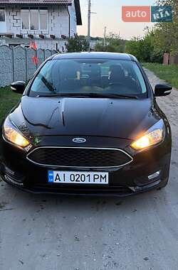 Хэтчбек Ford Focus 2016 в 