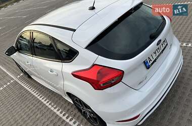 Хэтчбек Ford Focus 2016 в Киеве