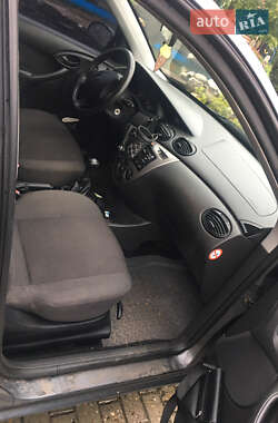 Универсал Ford Focus 2003 в 