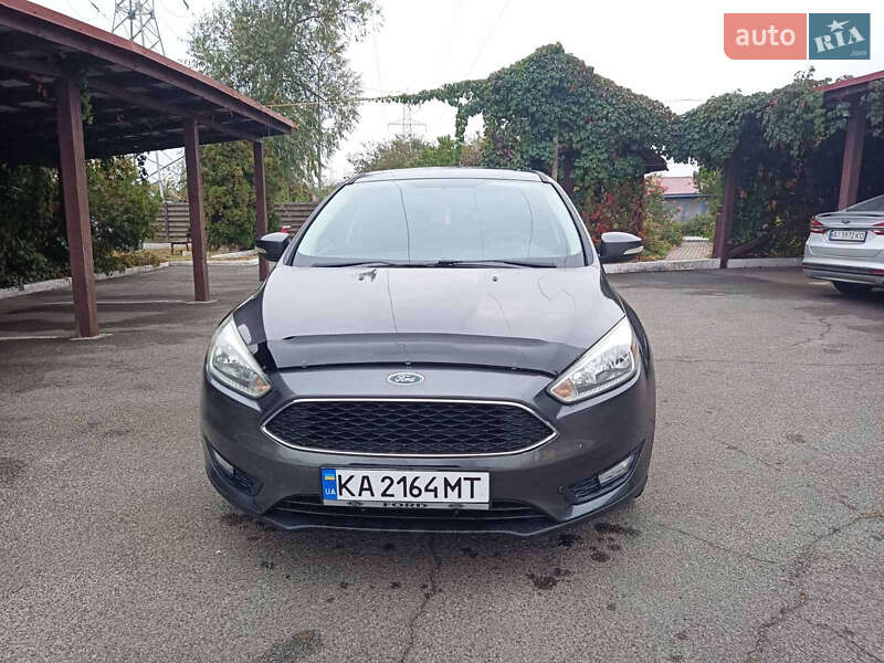 Седан Ford Focus 2015 в Киеве фото 36 Седан Ford Focus 2015 в Киеве