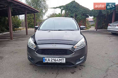 Седан Ford Focus 2015 в 