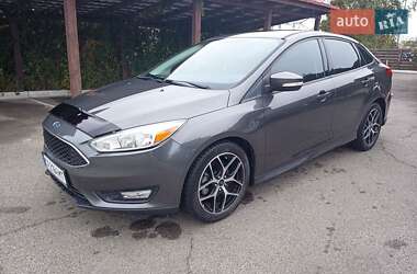 Седан Ford Focus 2015 в 