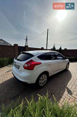 Хэтчбек Ford Focus 2013 в Сумах