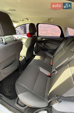 Хэтчбек Ford Focus 2013 в Сумах