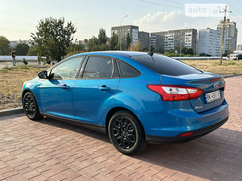 Седан Ford Focus 2012 в Нетішині