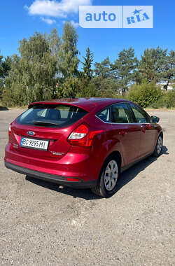 Хэтчбек Ford Focus 2013 в Львове