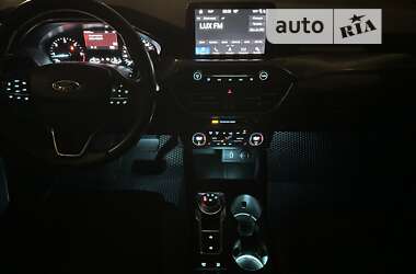 Хэтчбек Ford Focus 2019 в 