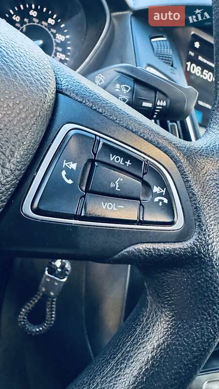 Седан Ford Focus 2017 в Киеве