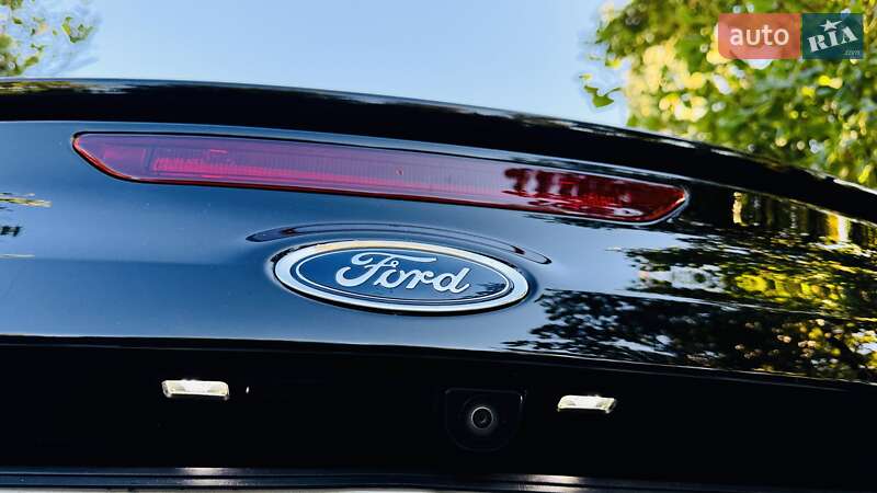 Седан Ford Focus 2017 в Киеве