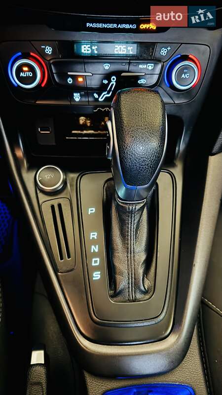 Седан Ford Focus 2017 в Киеве