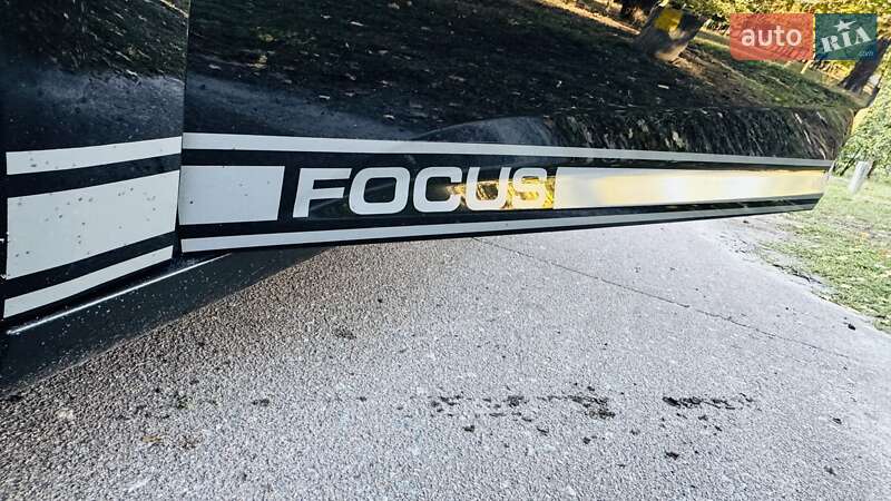 Седан Ford Focus 2017 в Киеве