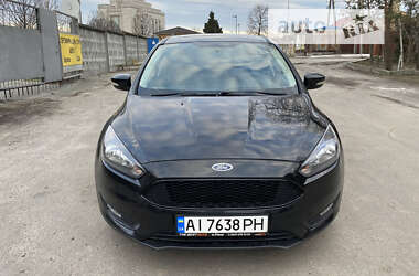 Хэтчбек Ford Focus 2015 в Киеве