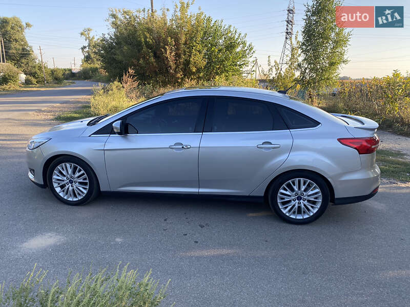 Седан Ford Focus 2018 в Киеве