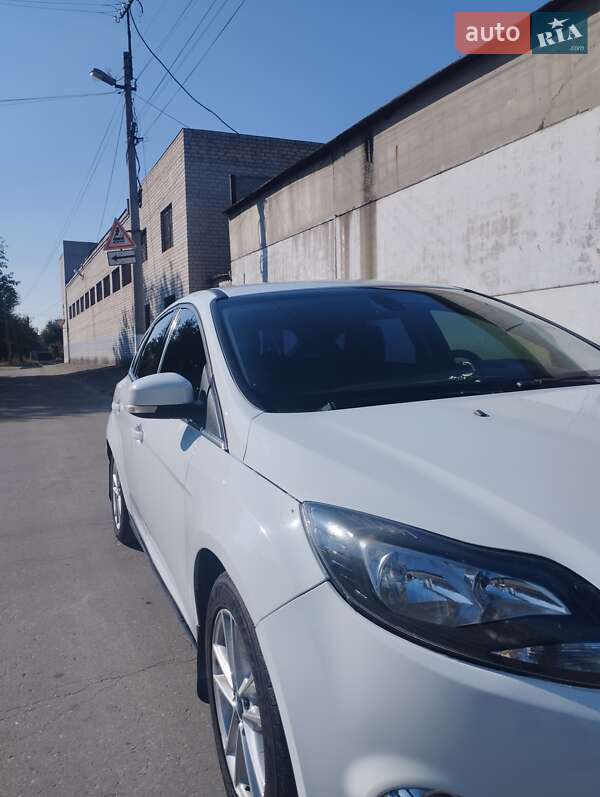 Хэтчбек Ford Focus 2011 в Кременчуге