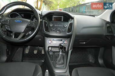 Хэтчбек Ford Focus 2015 в Южноукраинске