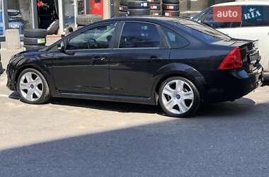 Седан Ford Focus 2010 в 