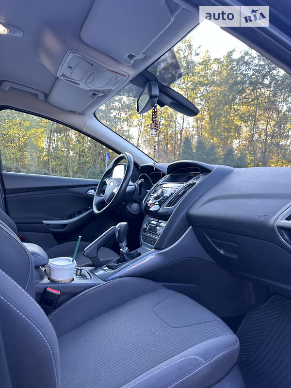 Хэтчбек Ford Focus 2011 в Львове