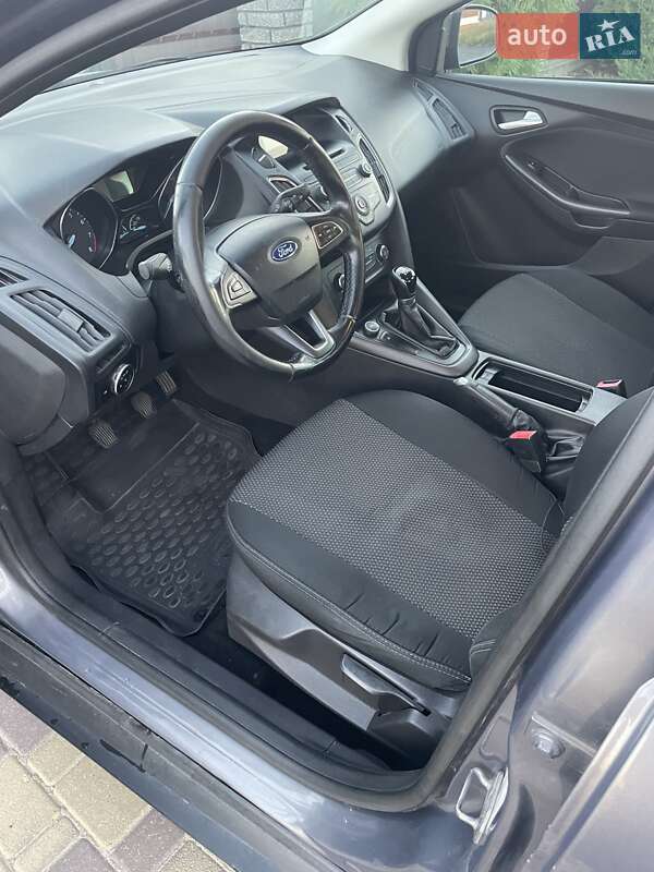 Седан Ford Focus 2015 в Киеве