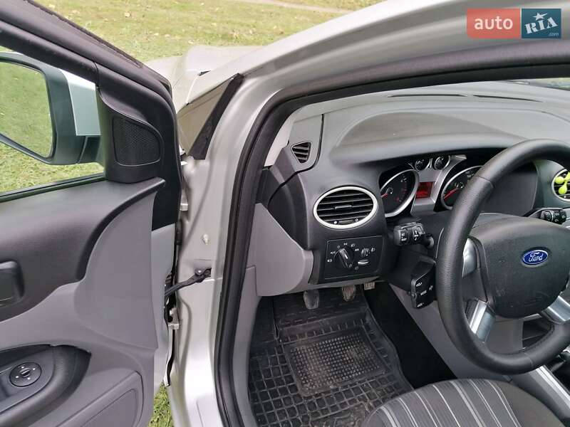 Універсал Ford Focus 2008 в Кам'янець-Подільському фото 35 Універсал Ford Focus 2008 в Кам'янець-Подільському