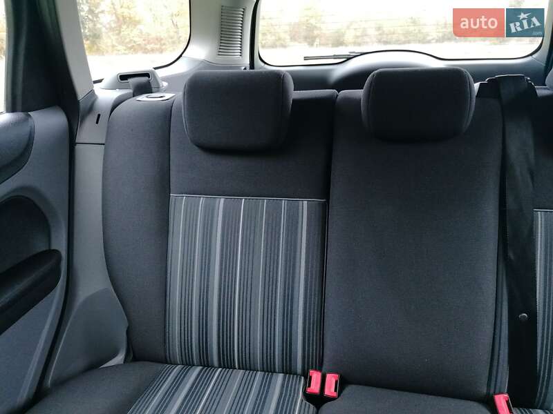 Універсал Ford Focus 2008 в Кам'янець-Подільському фото 64 Універсал Ford Focus 2008 в Кам'янець-Подільському